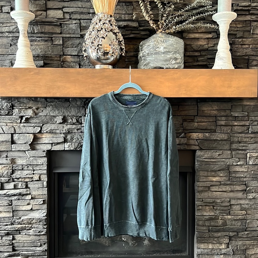 Trendy, crewneck, charcoal, sweater